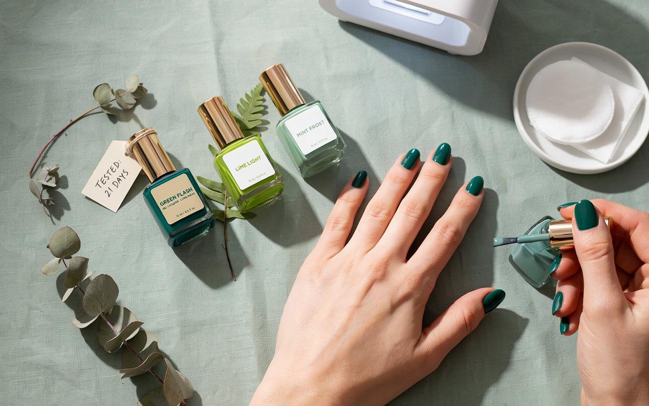 Green Flash Nail Polish Reviews Complete Guide: Traditional Gel, Wear Time